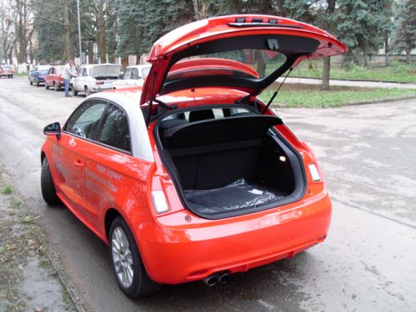 Автомобиль не для мамы. Тест-драйв  Audi A1